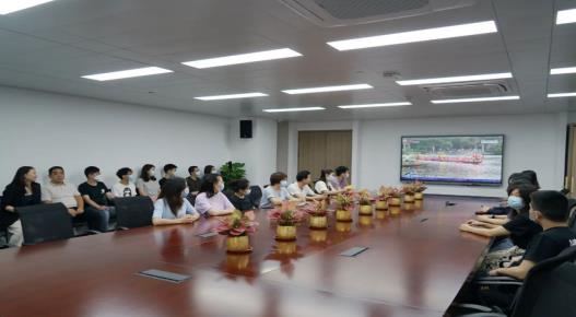 球王会网页版代理中心党支部开展“新时代文明实践.文明礼仪宣传月”主题活动