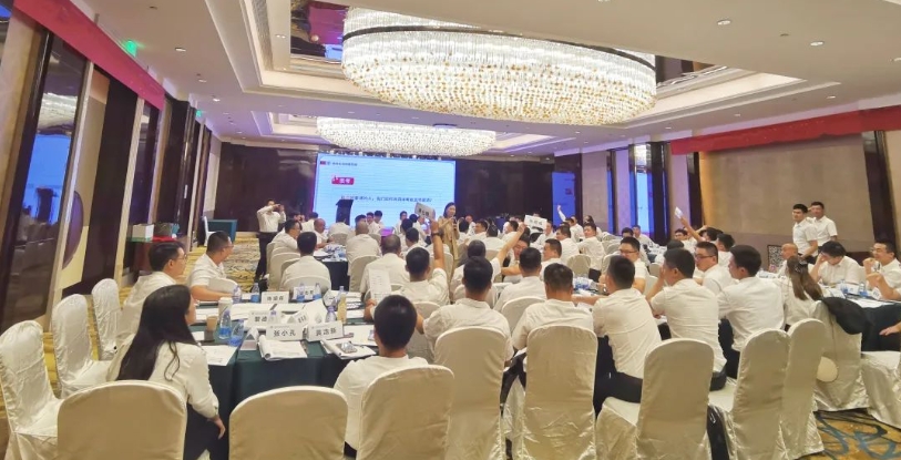 企业内训赋能丨球王会网页版配置中心承办商务礼仪培训